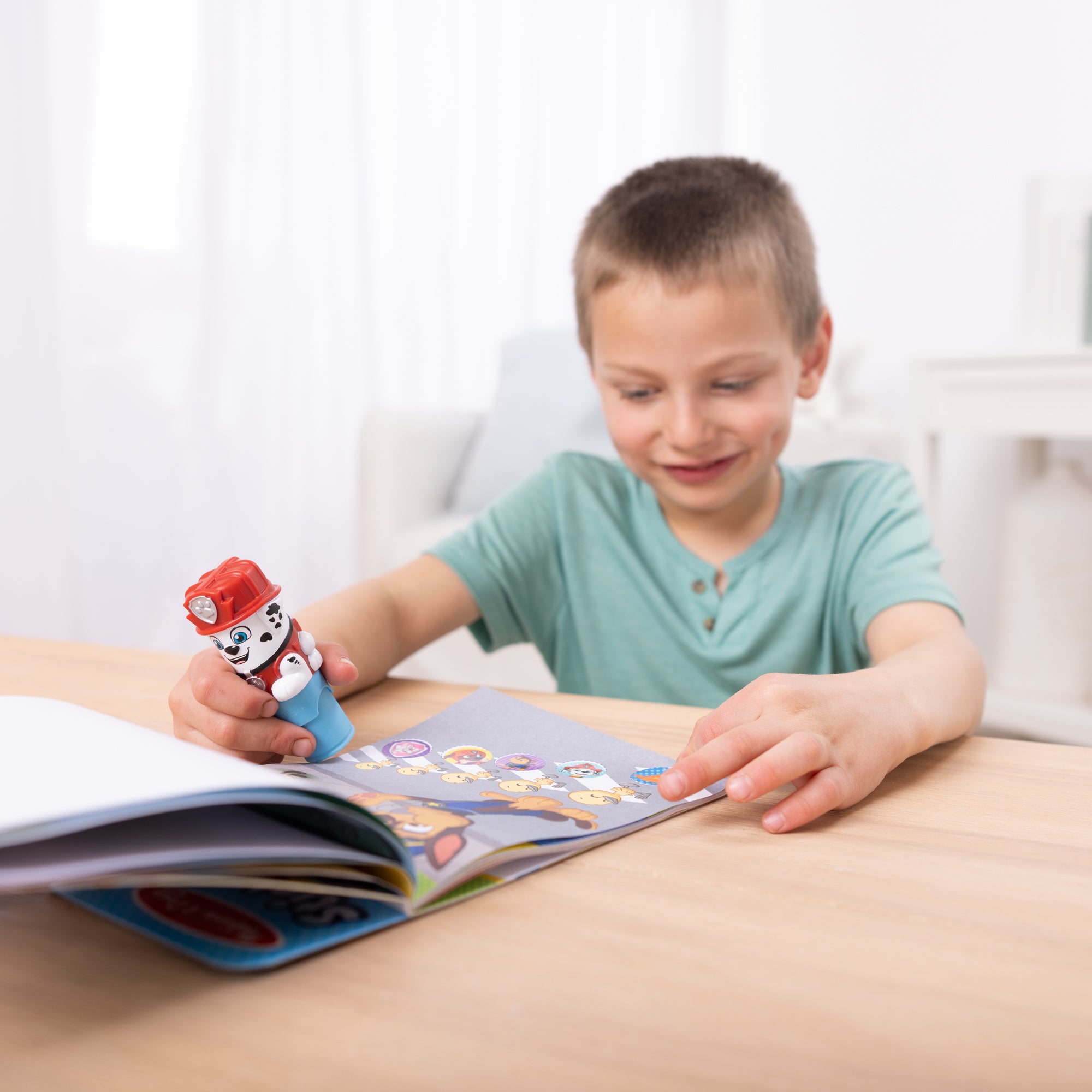 Sticker WOW!? PAW Patrol Marshall Bundle: Activity Pad & Sticker Stamper + Mini Activity Pad and 200 Refill Stickers - Image 2