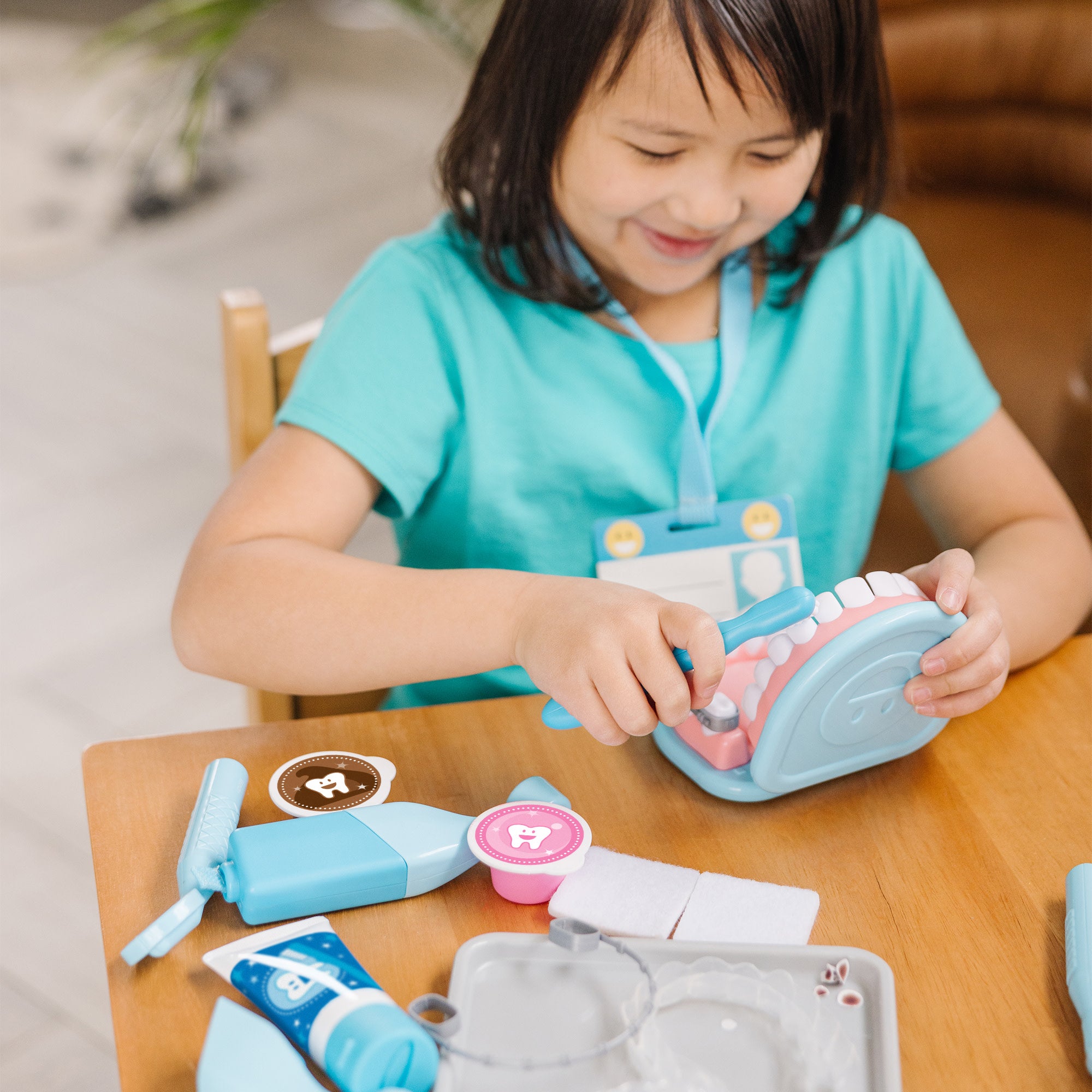 Super Smile Dentist Play Set - Image 8
