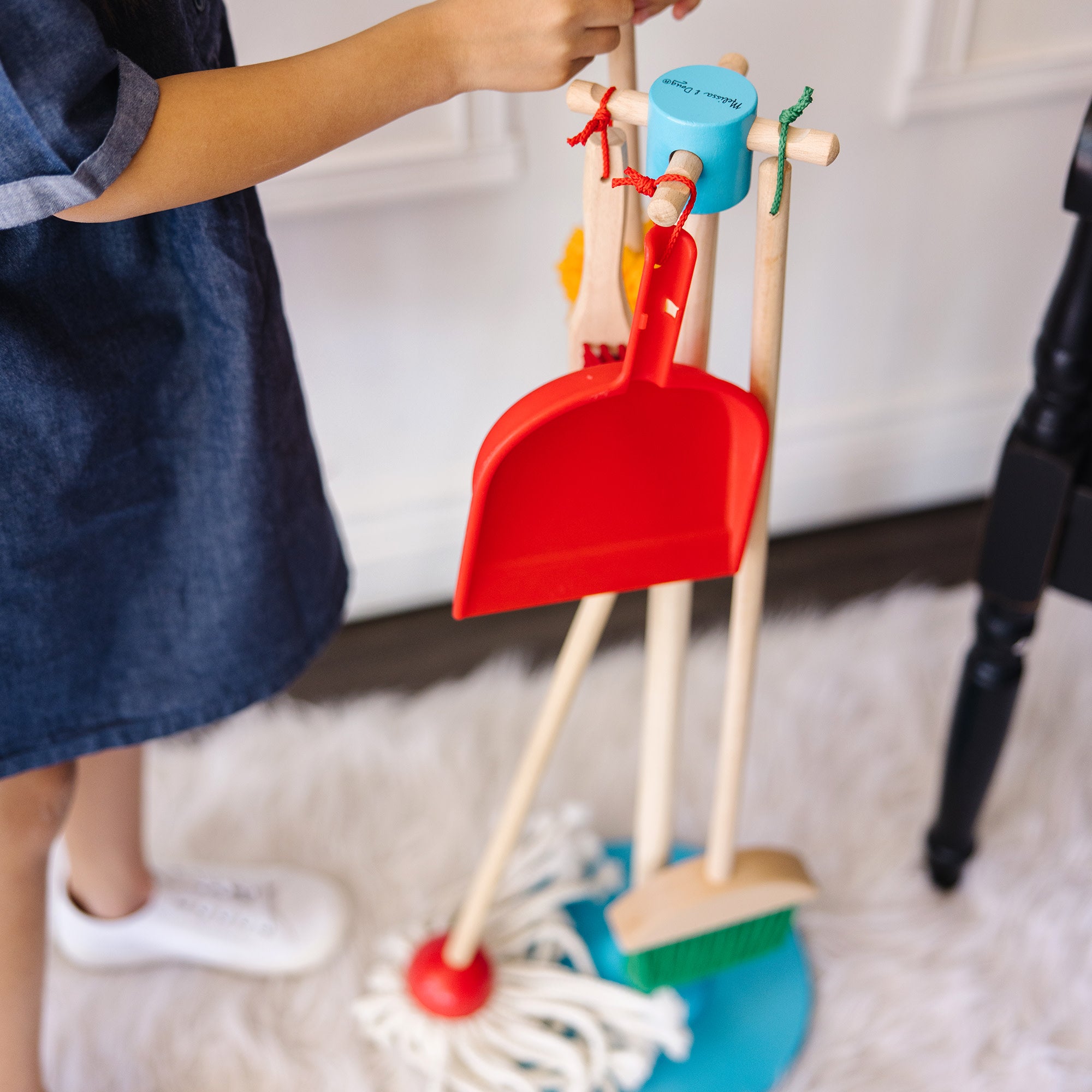 Deluxe Cleaning & Laundry Play Set - Image 5