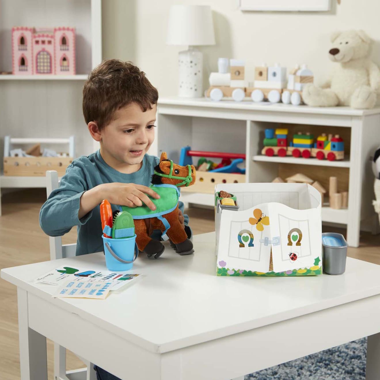 Feed & Groom Horse Care Play Set - Image 2